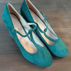 Elegant Green T-Strap Heels